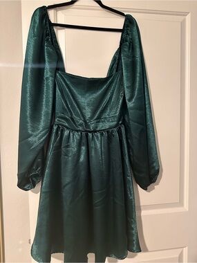 ARULA Emerald Green Satin Mini Dress
